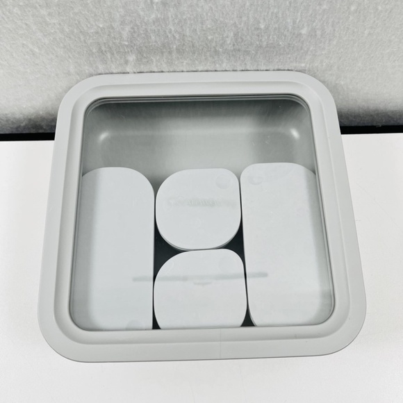 Caraway Large10 Cup (8.5") Glass Container & 4 Pc Dot Storage Containers Grey - Picture 1 of 11